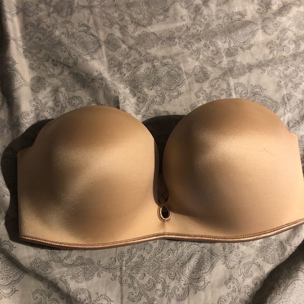 VS add two cups strapless bra